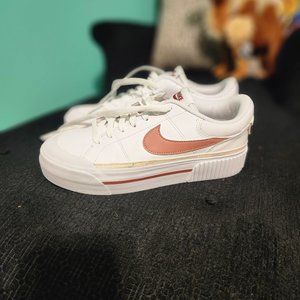 Nike Legacy Lift Women's 7.5